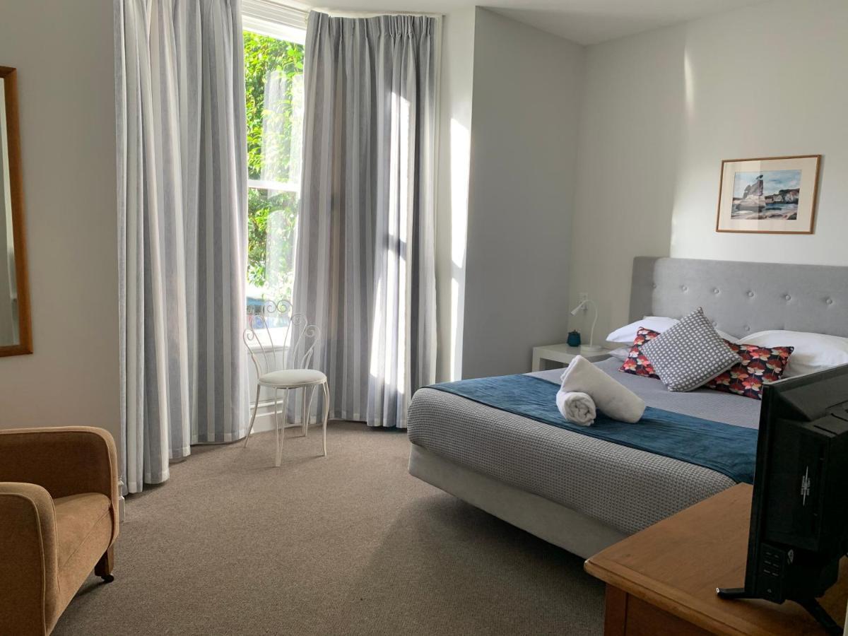 The Villa Picton Bagian luar foto
