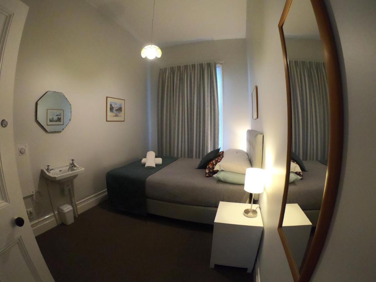 The Villa Picton Bagian luar foto