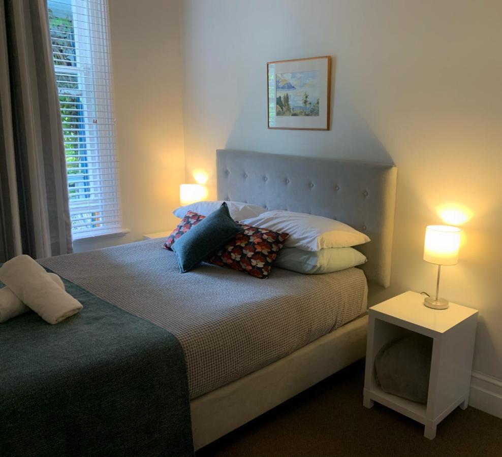 The Villa Picton Bagian luar foto